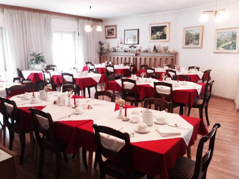 Garni Hirsch Hotel Canazei Ngoại thất bức ảnh